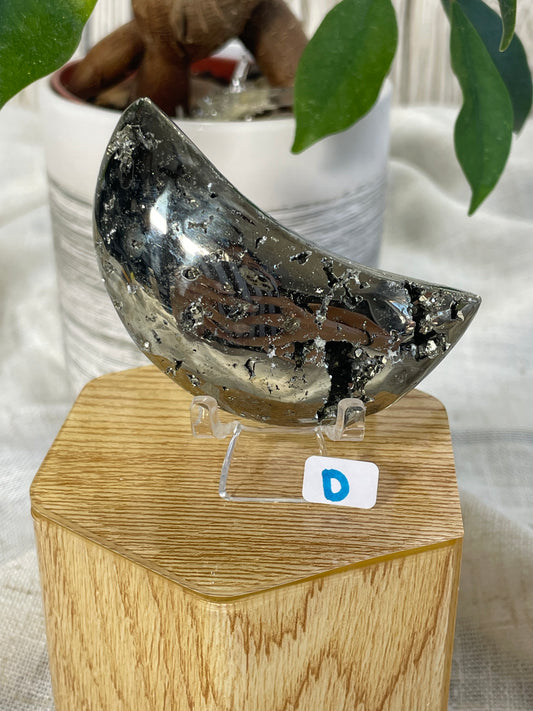 Pyrite Moon (D)