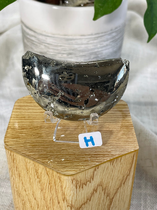Pyrite Moon (H)