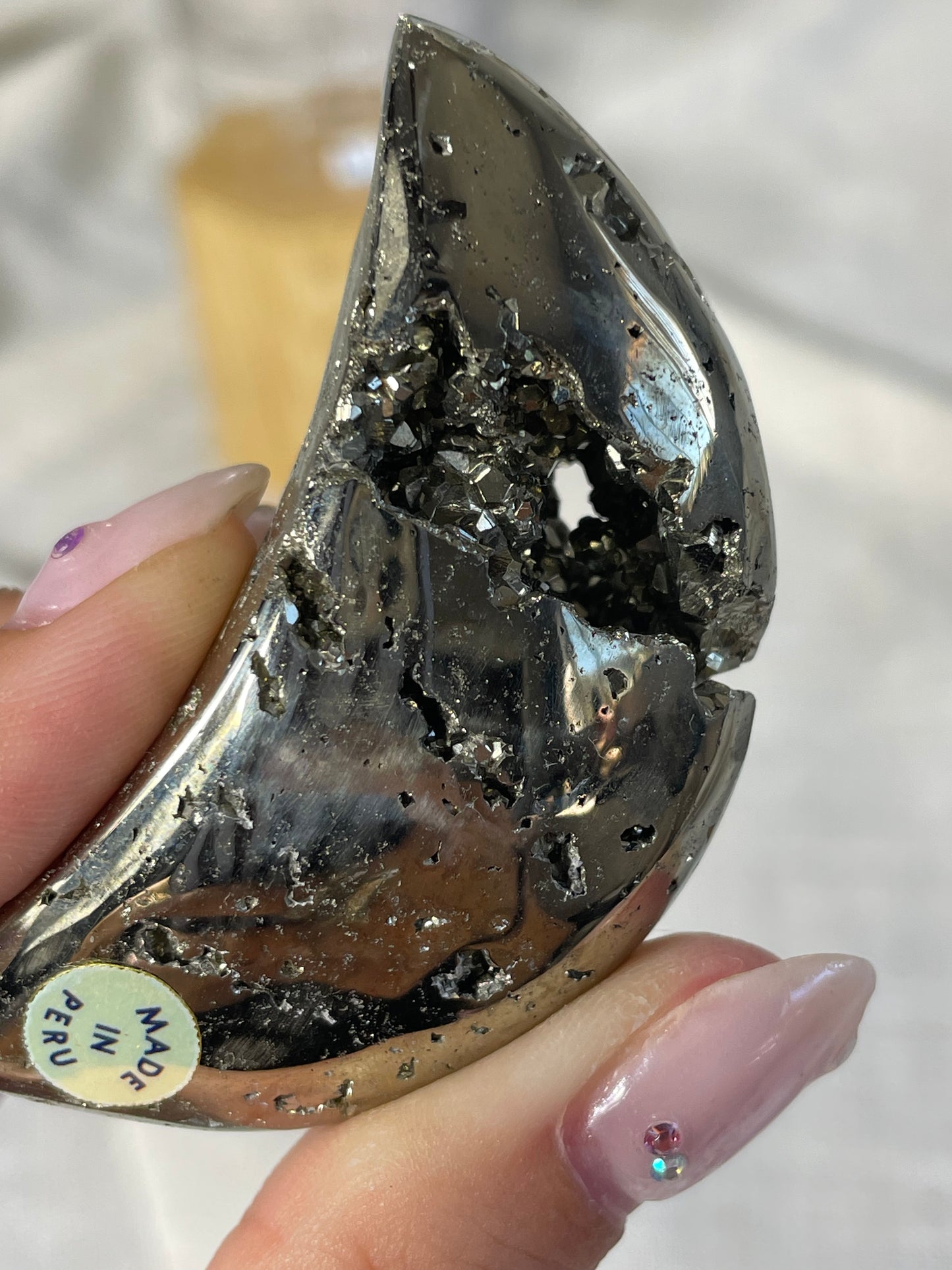 Pyrite Moon (N)