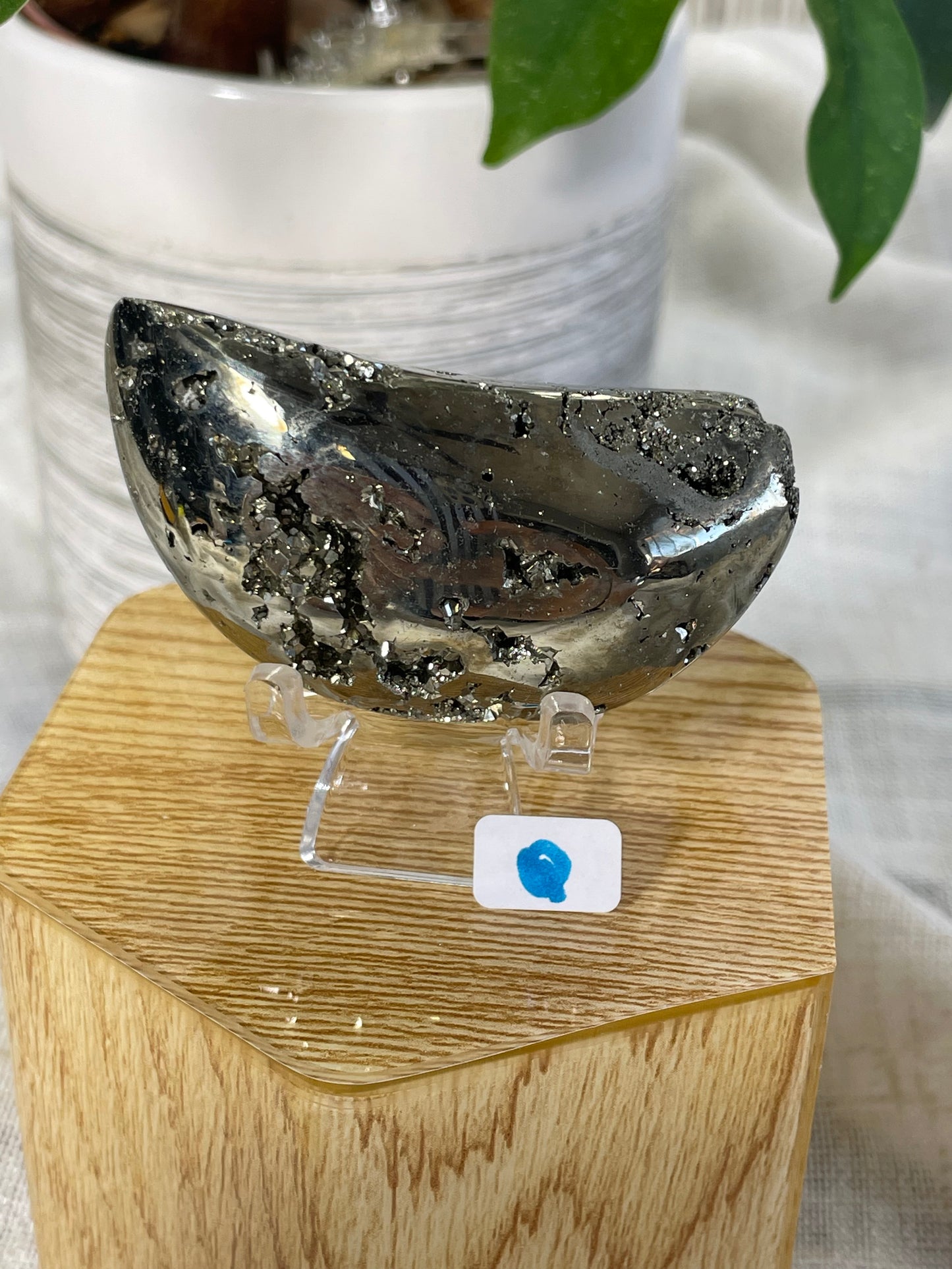 Pyrite Moon (Q)