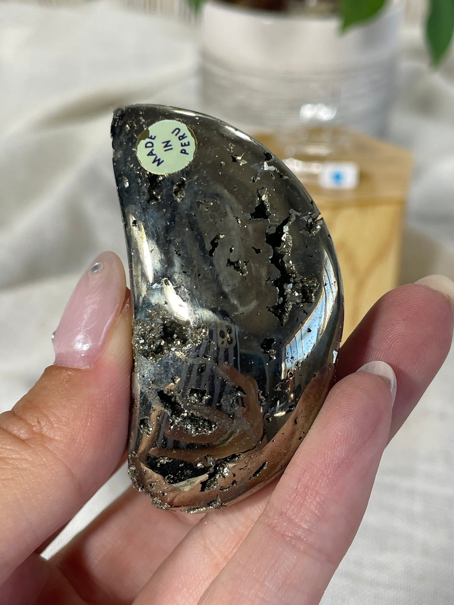 Pyrite Moon (Q)