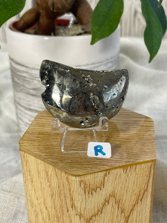Pyrite Moon (R)