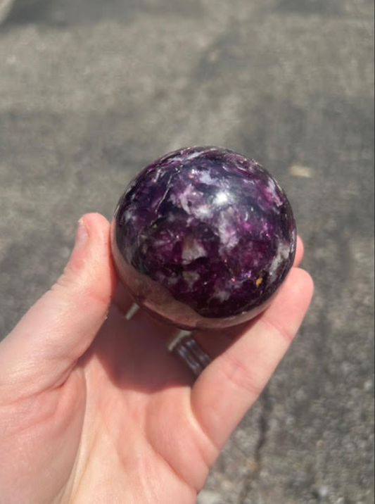 Irridescent purple mica sphere